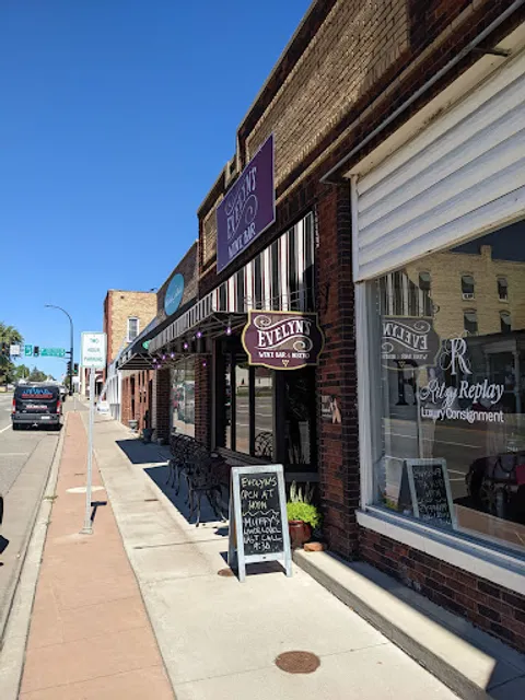 Evelyn's Wine Bar