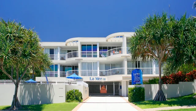 La Mer Beachfront Apartments
