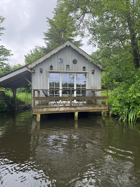 La cabane sur l'eau