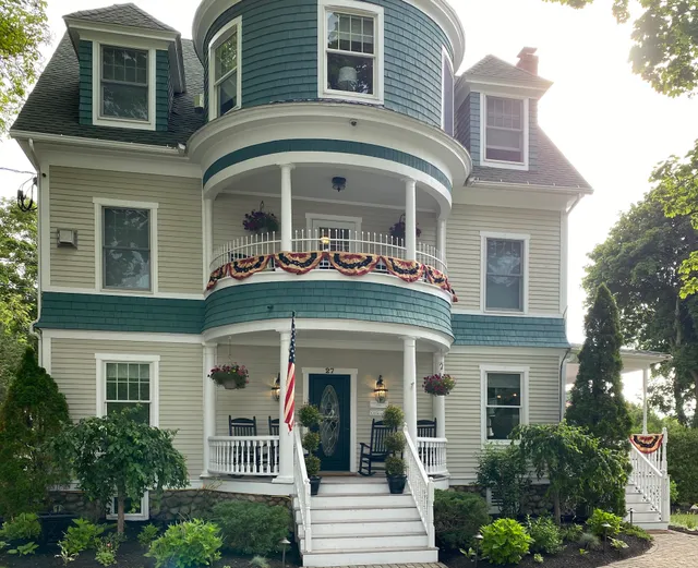 Nellie Littlefield Inn & Spa