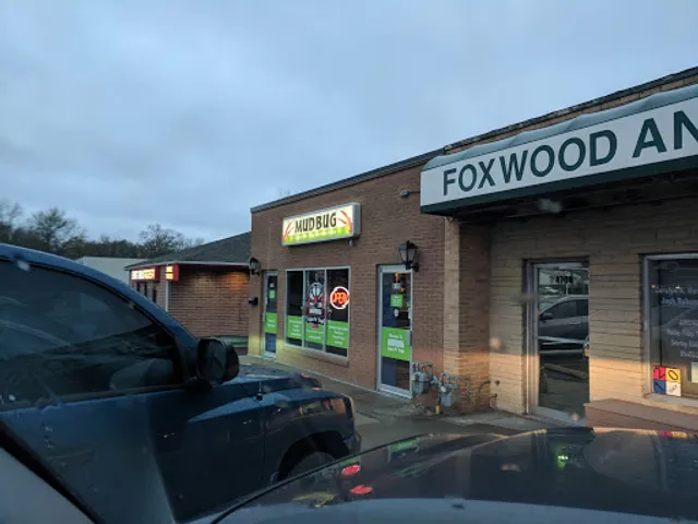 Mudbug Cajun Po' Boys