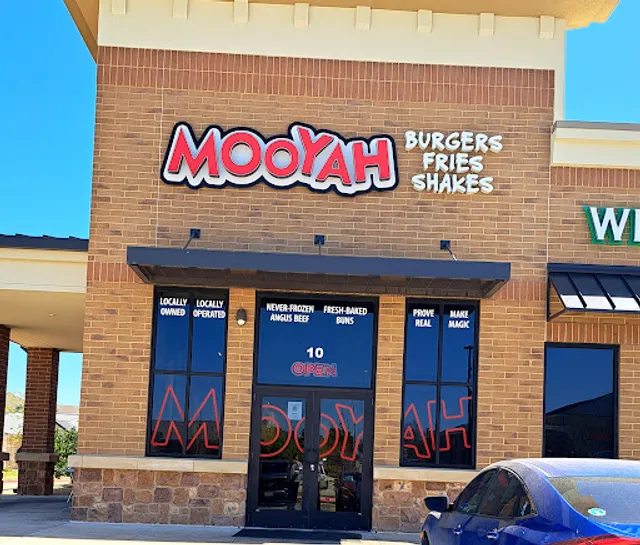 MOOYAH Burgers, Fries & Shakes