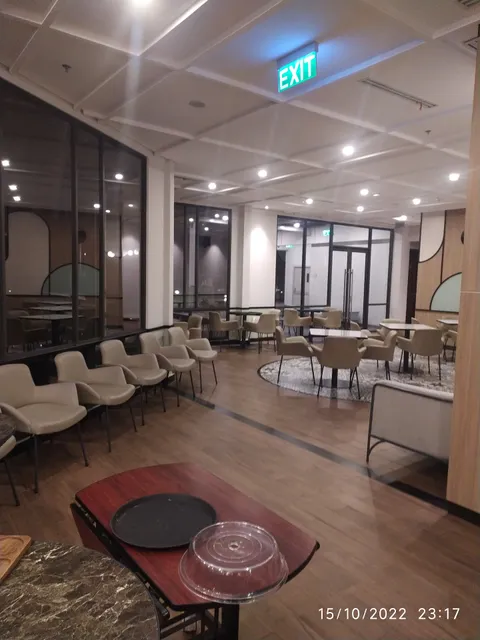 Blu Bar Rooftop Luwansa Hotel