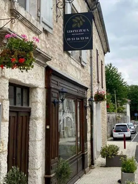 Les Cluzeaux restaurant