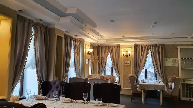 Potaskuy, restaurant