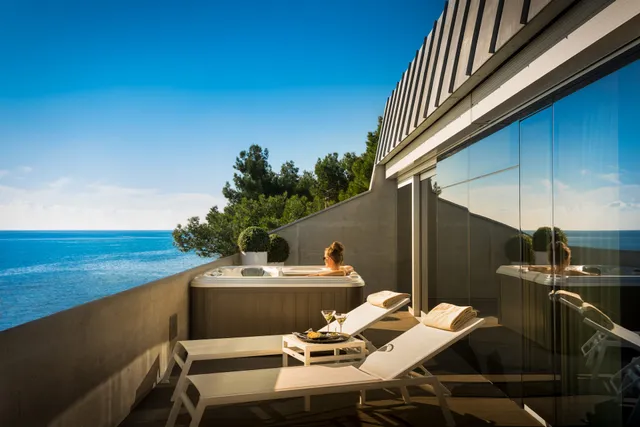 Rivalmare Boutique Hotel