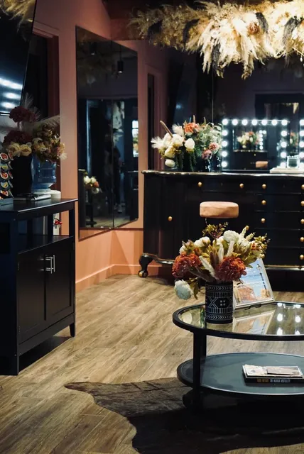 Haute the Luxe Beauty House