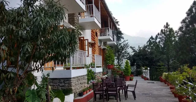 Amar Valley Resort