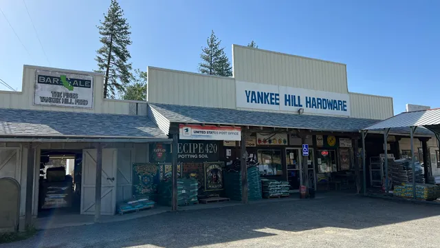 Pines Yankee Hill Hardware