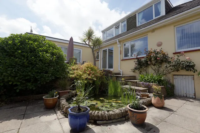 Fair Winds Guest House