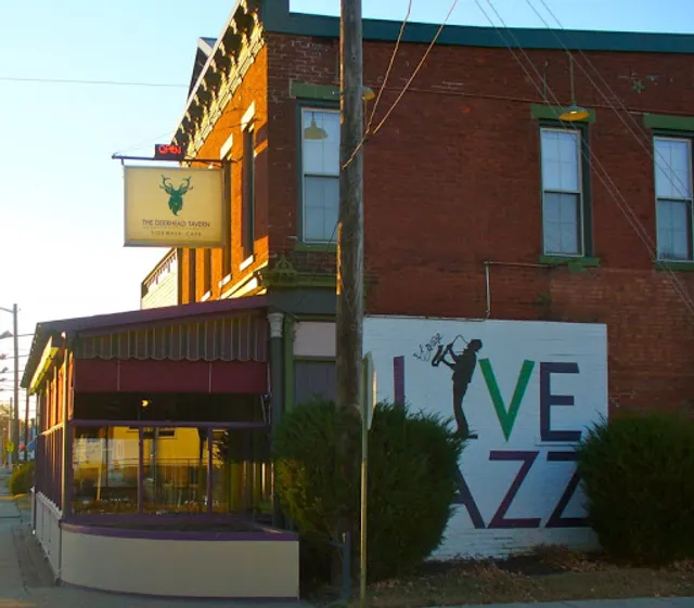 Deerhead Sidewalk Cafe & Bar