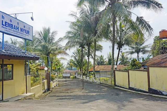 OYO 91244 Hotel Lembah Nyiur