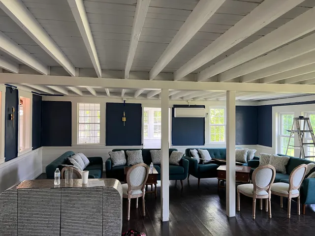 Trois bistro bakery + bar