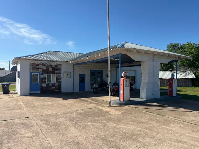 Town & Country Grocery