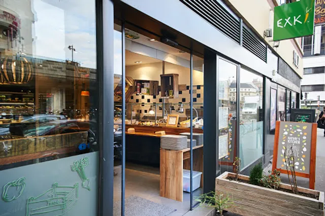 EXKI - Terminal 2E - Départs