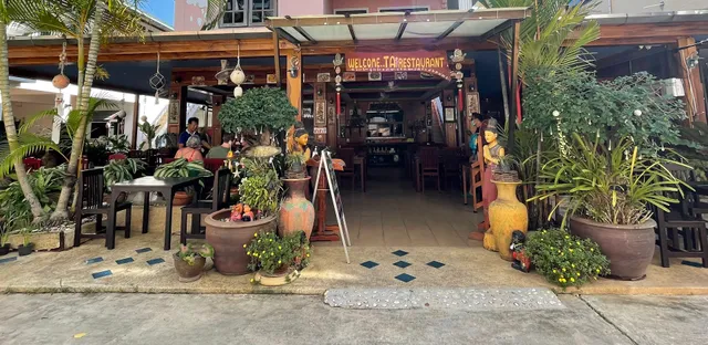 The 4 Blocks at Kata noi