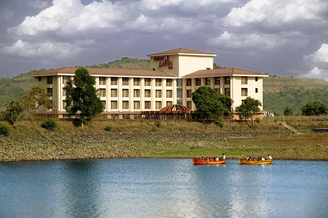 Aakar Lords Inn Saputara