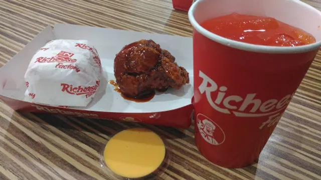 Richeese Factory Mall Ambasador