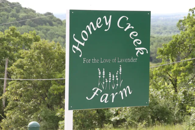 HONEY CREEK FARM