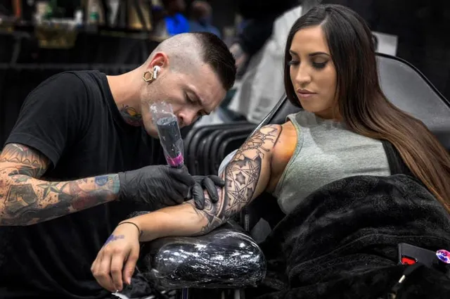 Lunar Ink Gallery Tattoo Shop & Piercing Studio