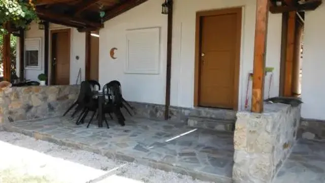 Rooms & Studios Christina