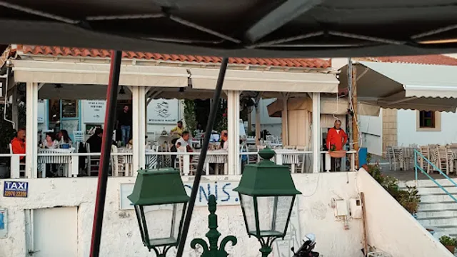 Saronis fish restaurant