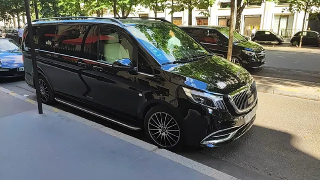 Paris Black Cars