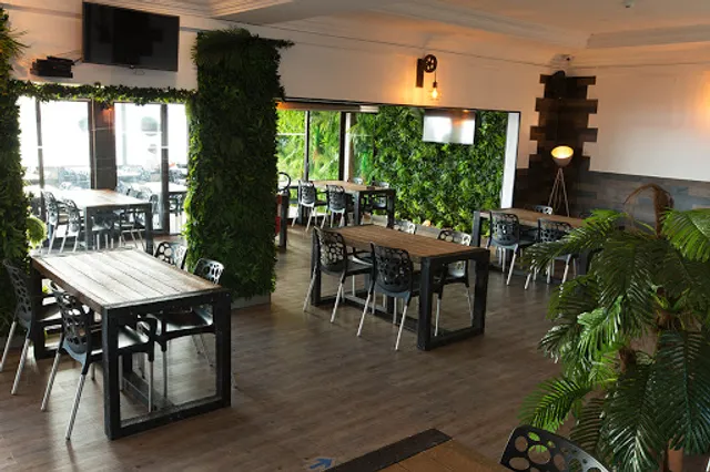 Restaurant & Beach bar Algamar