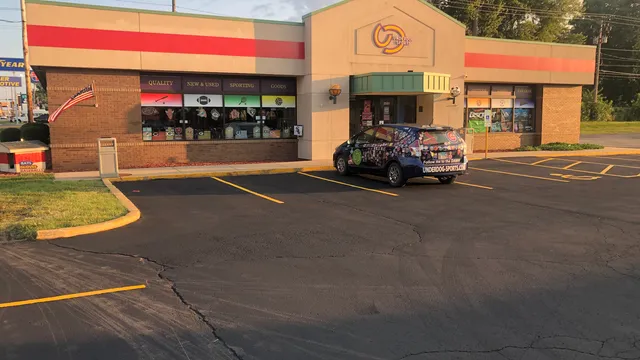 UNDERDOG Sports & Fanfare