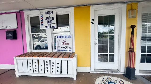 Lisas barber shop and jewelry repair