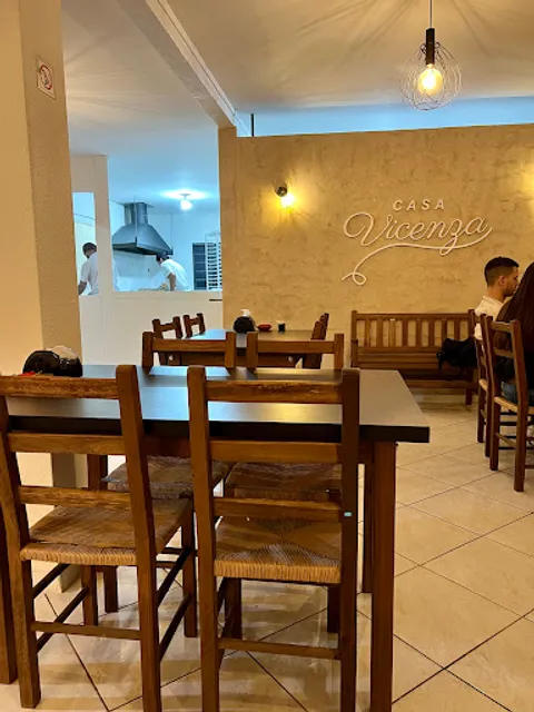 Casa Vicenza Calzonaria & Pizzaria