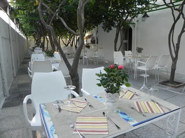 Pineta 1903, Ristorante con Pastificio Artigianale L’Autentica Cucina di Mare della Costiera Amalfitana