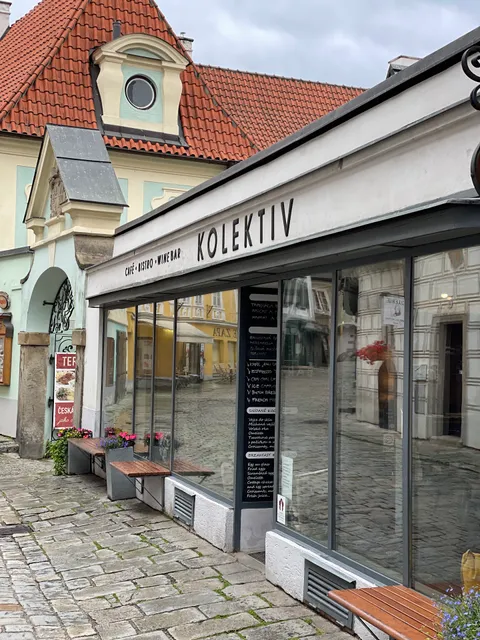 Kolektiv cafe & wine bar