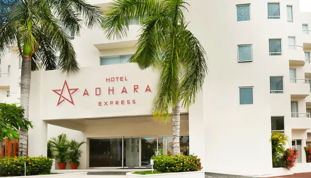 Hotel Adhara Express