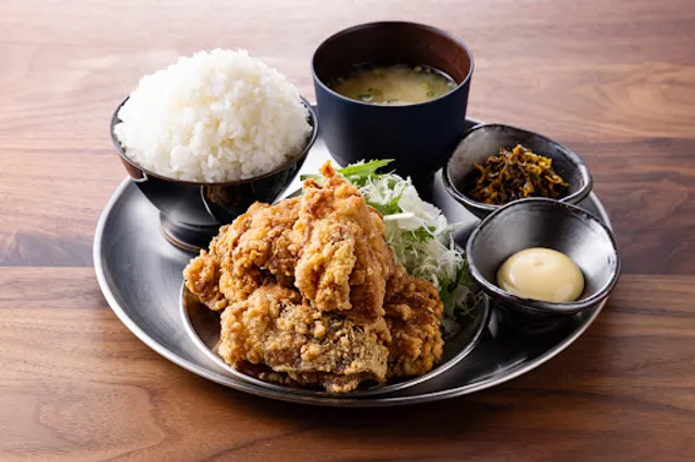 ラーメンと鶏鉄板 チキンマン