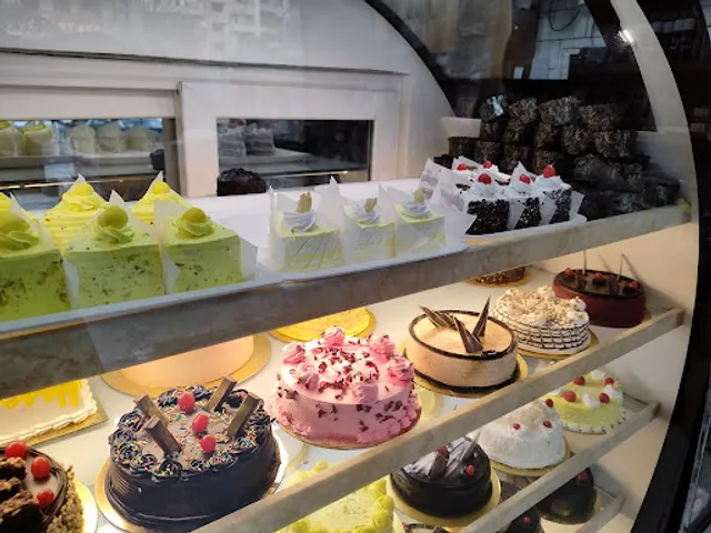 The Cake Shop- Customised Cake Kharadi