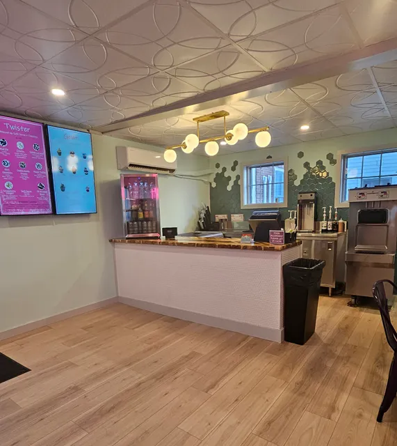 Twist Italian Ice and Soft Serve