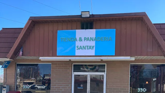 Tienda y panadería Santay.COMERCIAL SANTAY