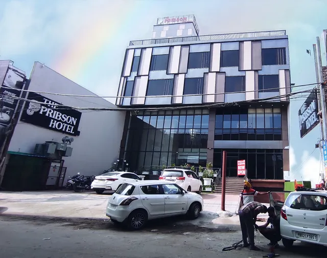 Sandoz Pribson Hotel