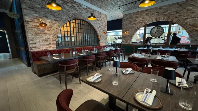 Mumbai Central Indian Fare