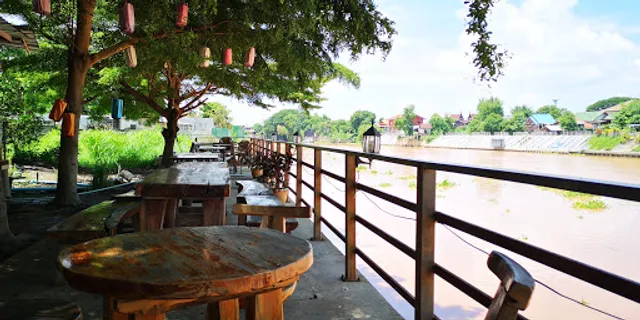 Chai Nam @ U-Thong - ชายน้ำ@อู่ทอง