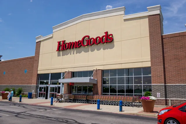 Marketplace At Four Corners