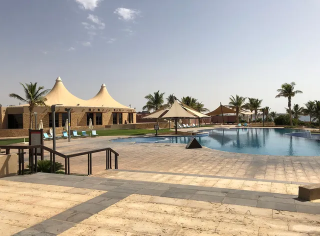 Royal L'azure Resort Sharma