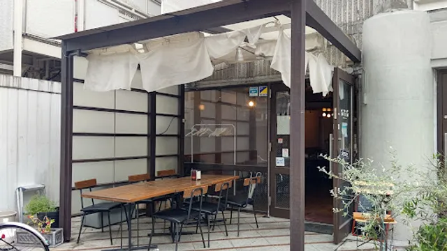 Salon,Cafe & Bar ToiToiToi