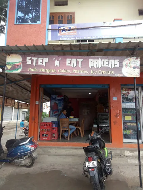 Step 'N' Eat Bakers