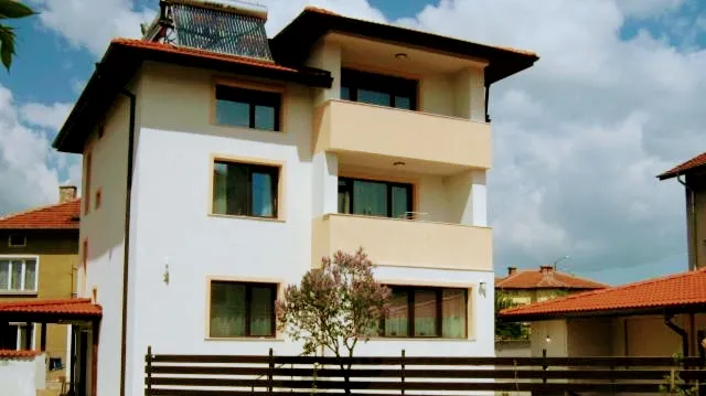 KHAN KRUM HOUSE AND APARTMENTS FOR RENT