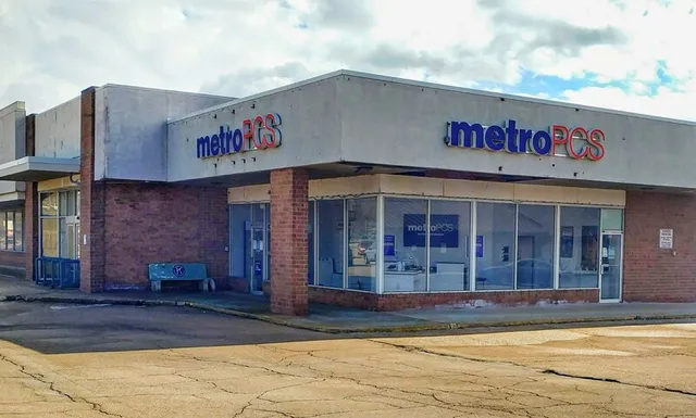 Southwest Plaza Shopping Center