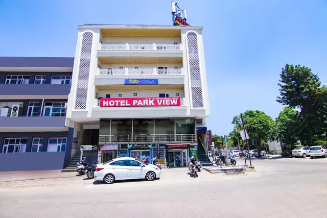FabHotel Park View - Hotels in Sector 70, Mohali