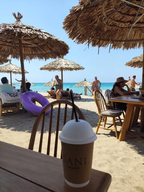 Anemos Pop-Up Beach Bar