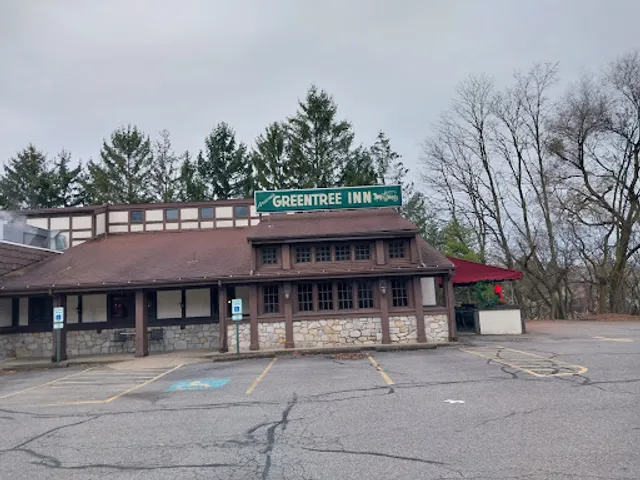 Aracri's Greentree Inn Restaurant